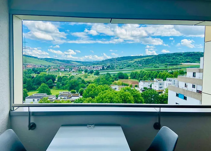 Freshly Renovated Studio Apartment - Top Location In Weinstadt